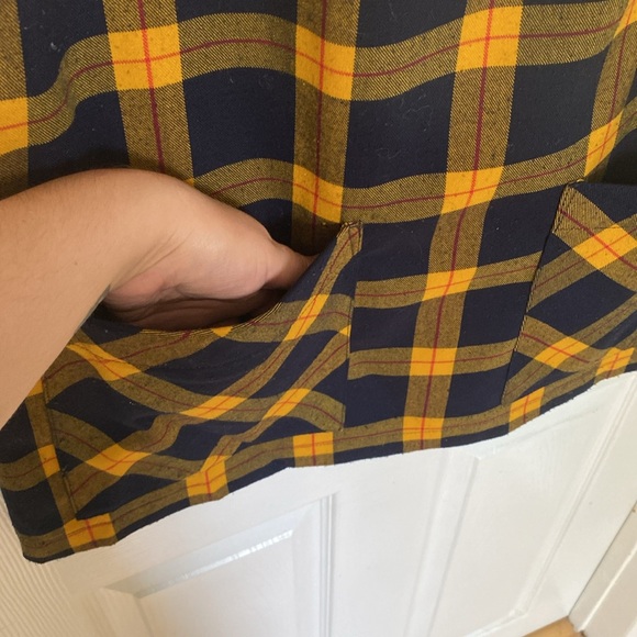 Annie dress made in Canada - Picture 4 of 6